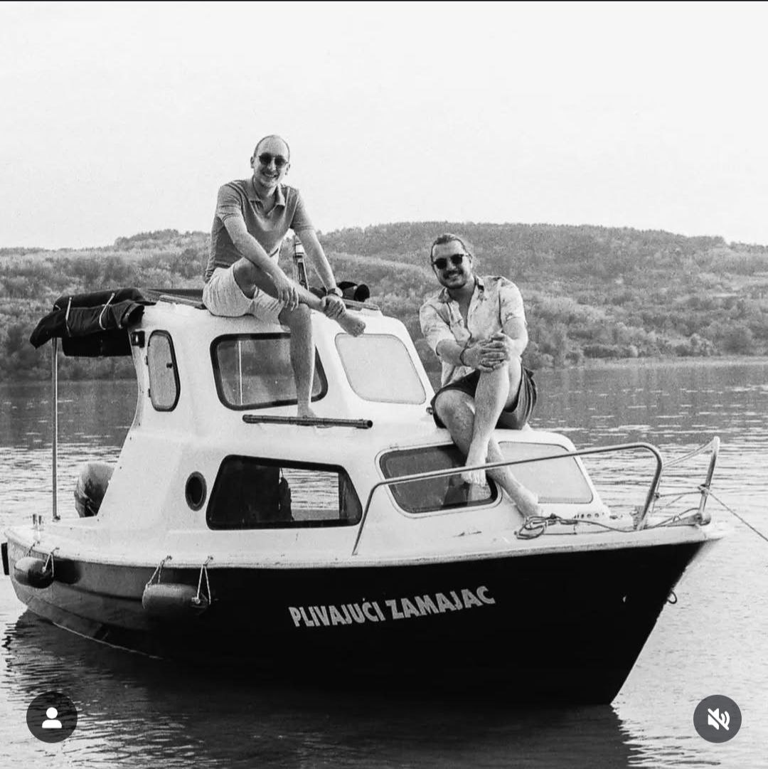 Luksuzna jahta 'Plivajuci zamajac'